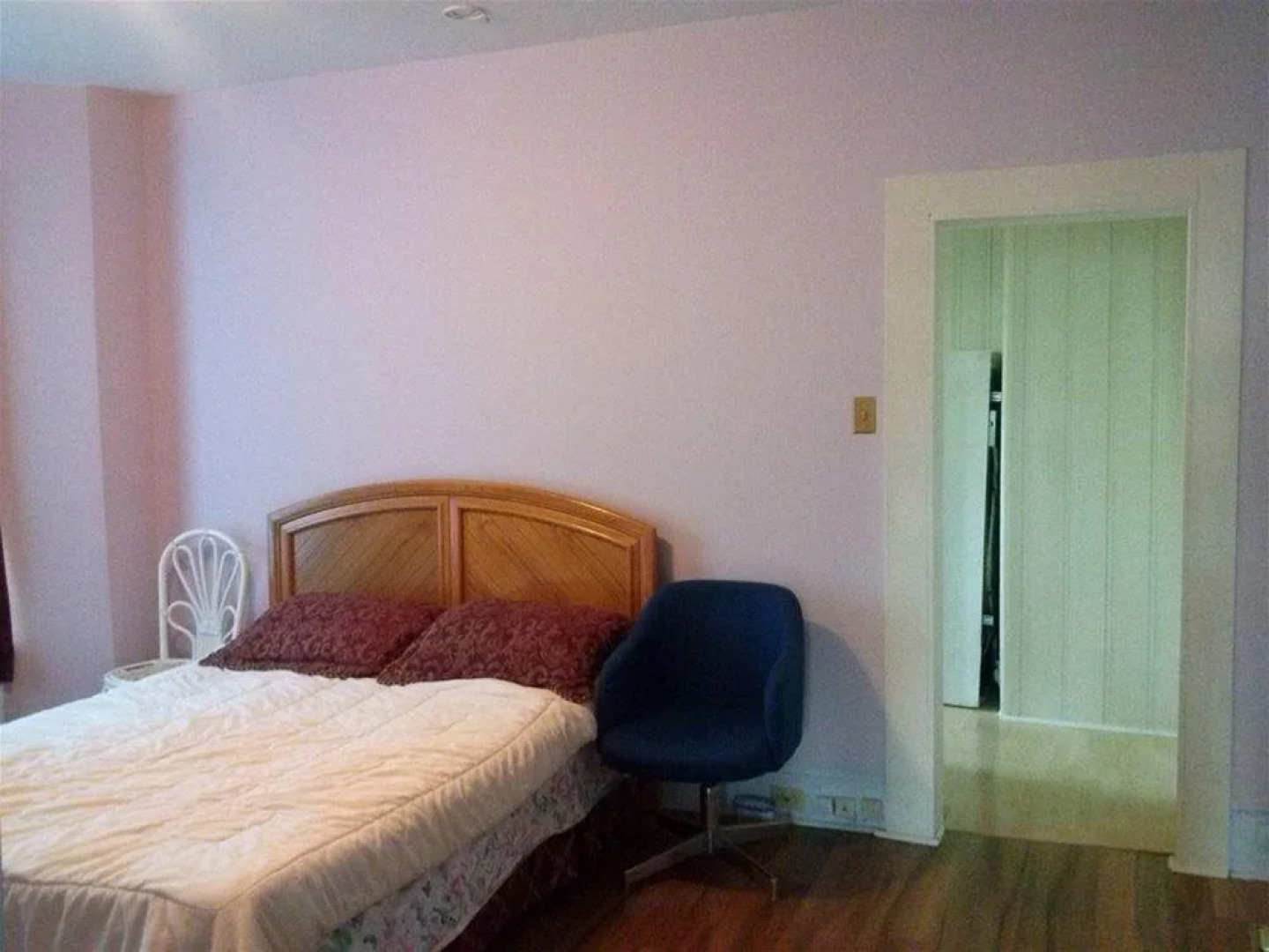 Ontario Street Economy Home