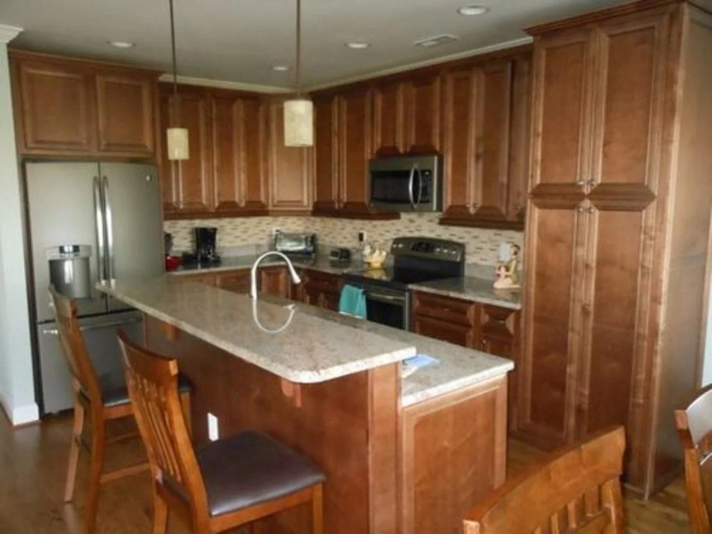 Life's A Beach 4 Bedroom Home by RedAwning