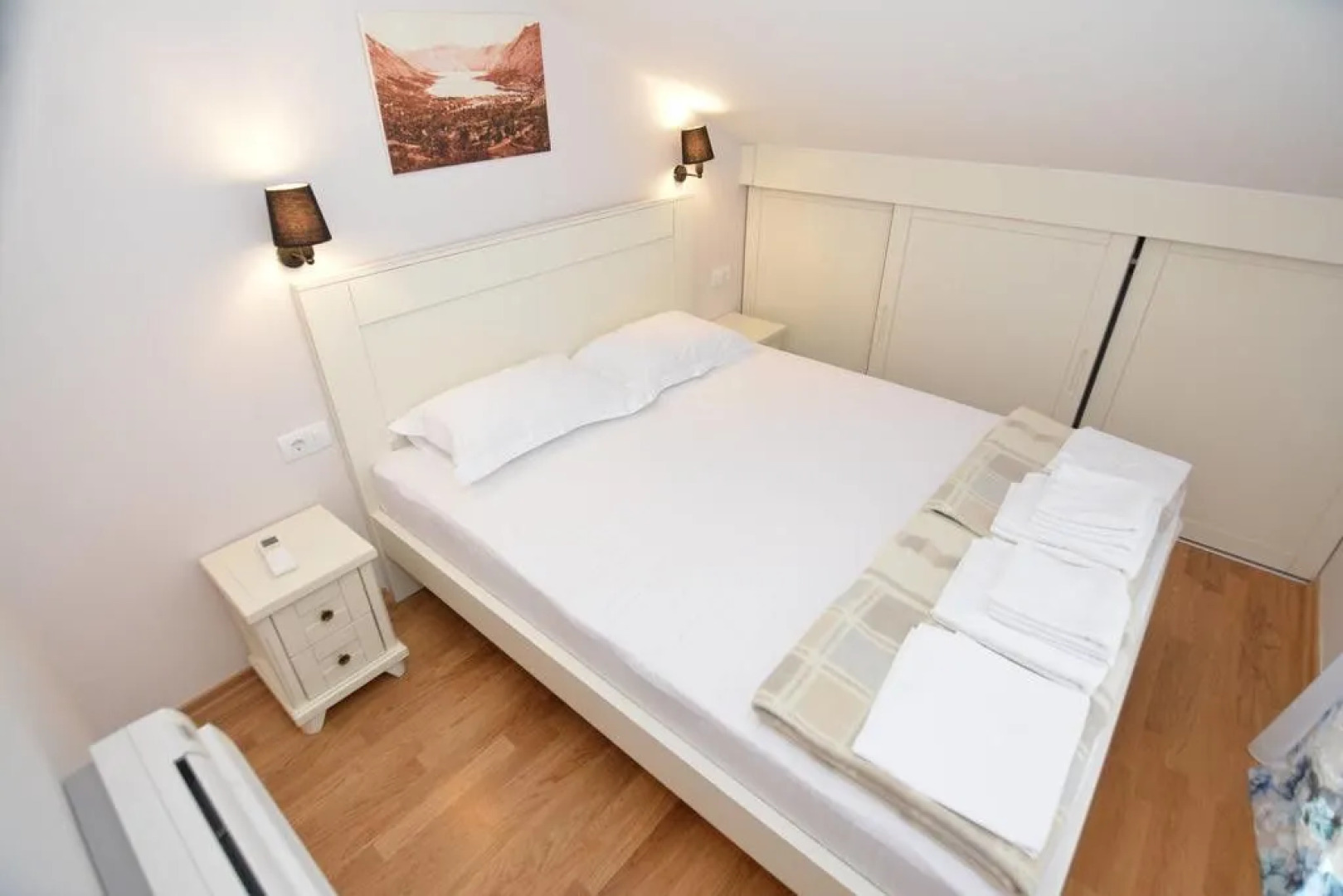 Orange Dream Apartment