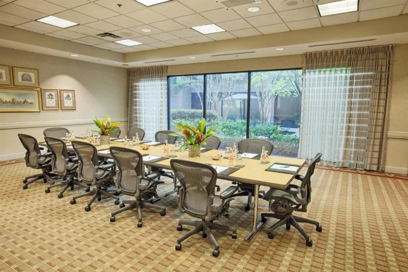 Hilton Peachtree City Atlanta Hotel & Conference Center