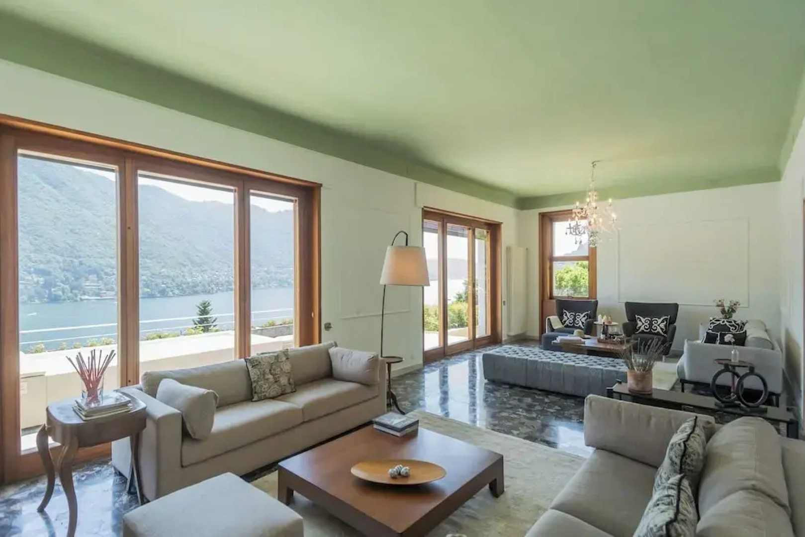Villa Chiara Moltrasio With Private Garden by Rent all Como
