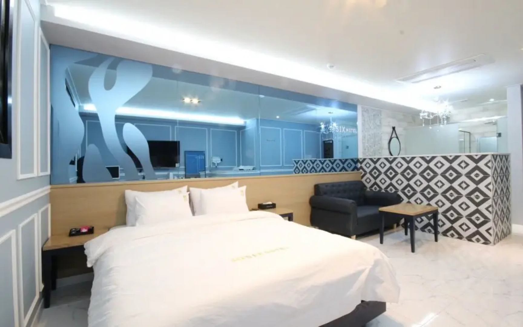 Yeongduk Six Hotel
