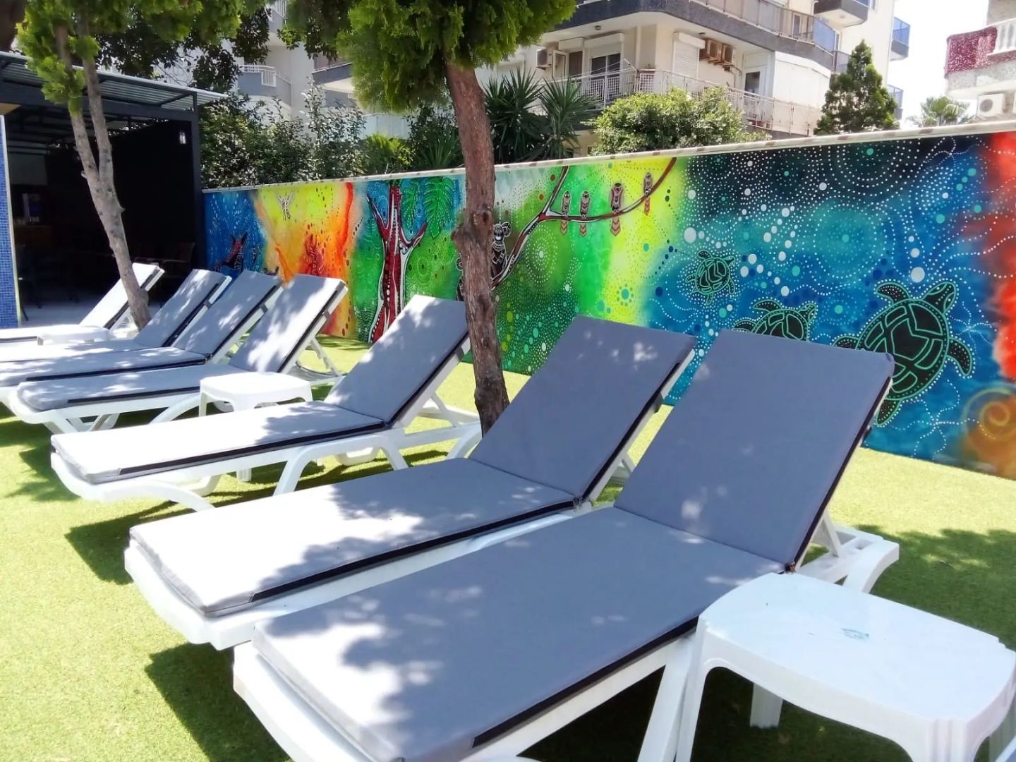 Vi̇va Beach Hotel
