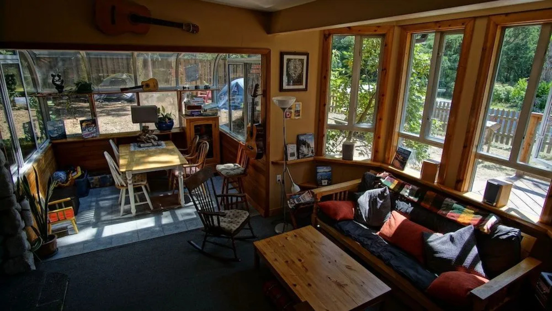 Up The Creek Backpacker's Lodge