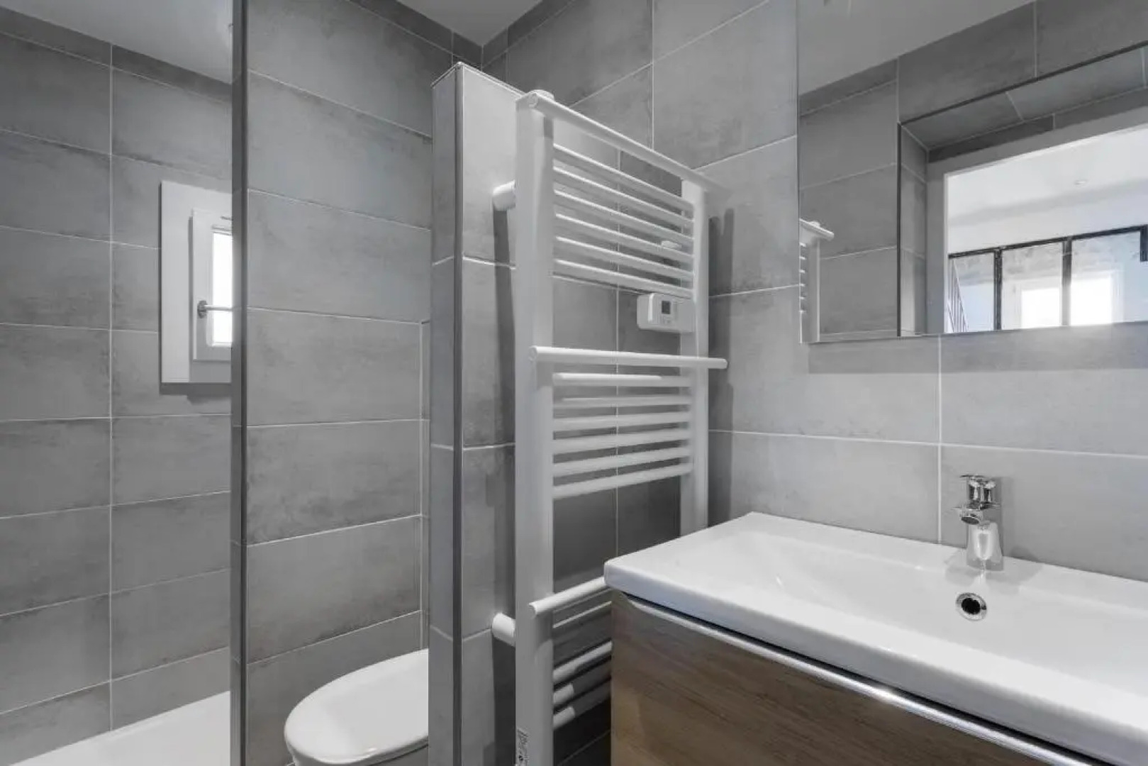 Outstanding AC 2 bedroom with terrace close to beaches - Dodo et Tartine