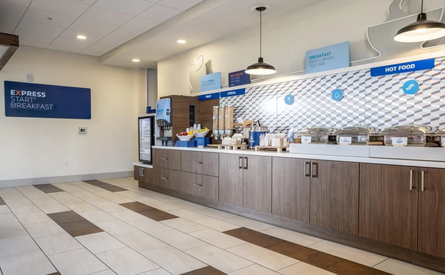 Holiday Inn Express and Suites-Platteville by IHG