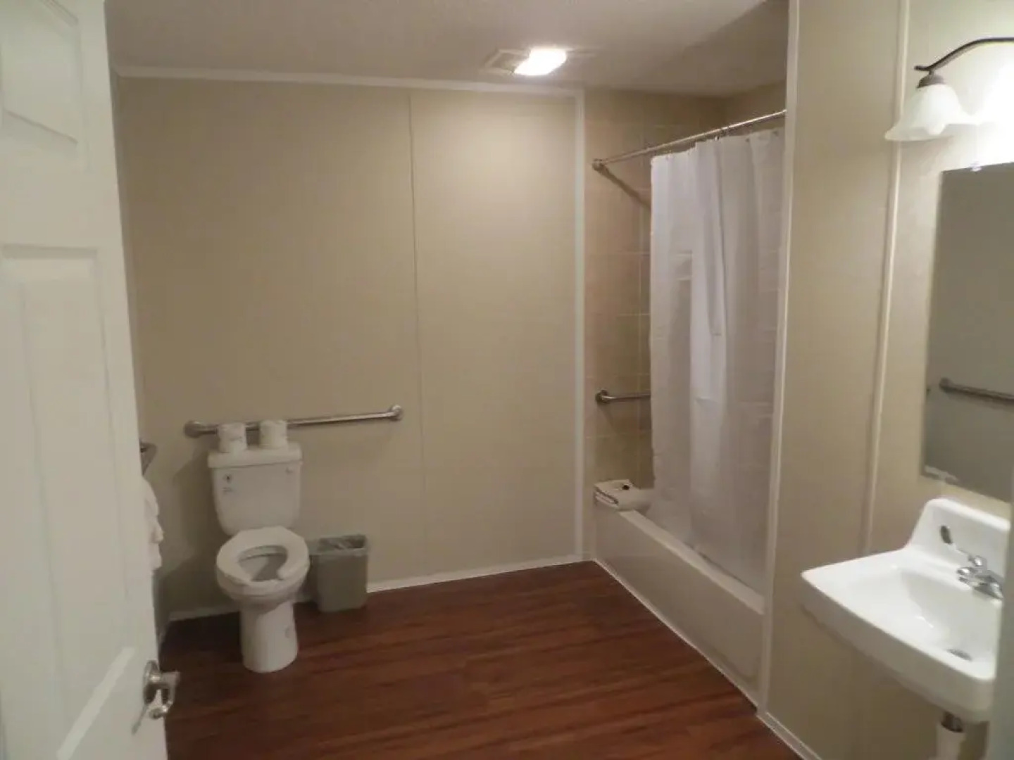 Shale Lodge - Three Rivers