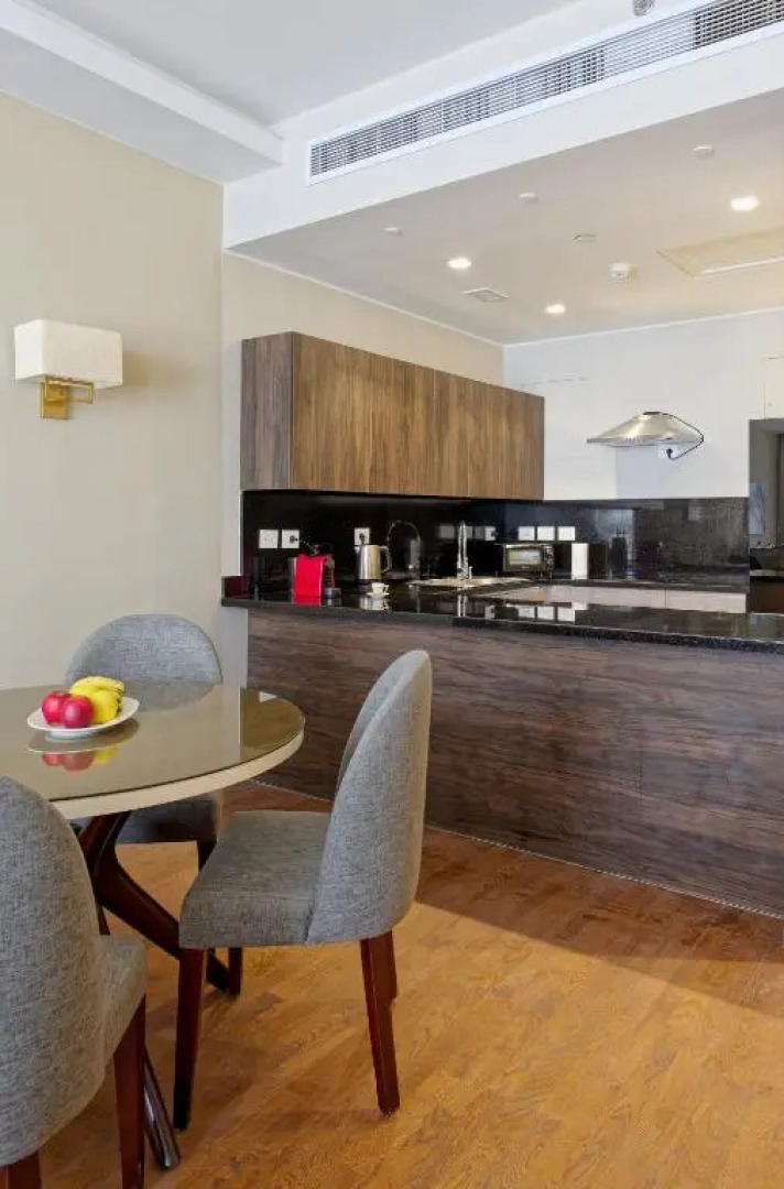 VESTA - Sheikh Zayed Residence