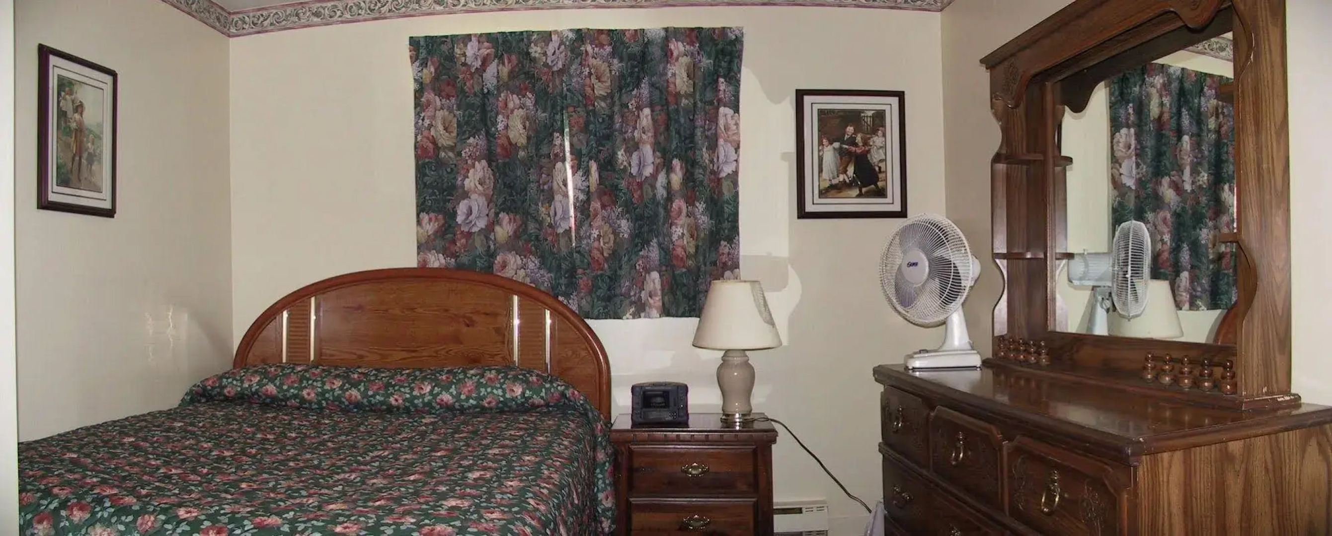 Comerford's Ocean View Efficiency Units