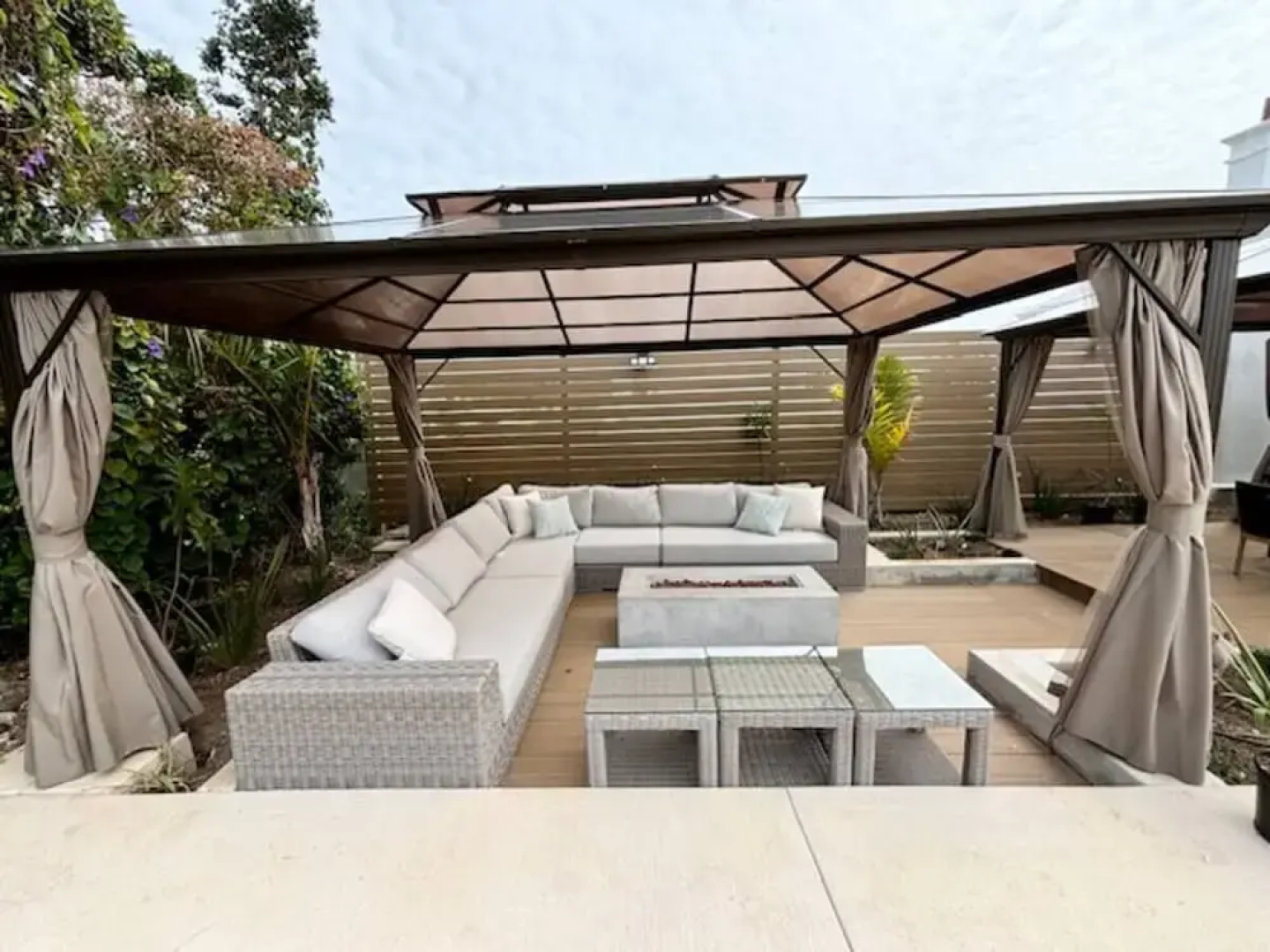 Hillcrest Boutique Hotel