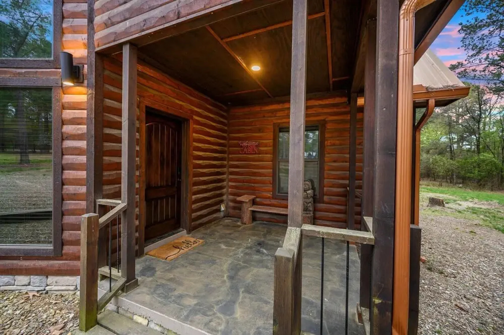 Sugar Daddy Cabin for 13!