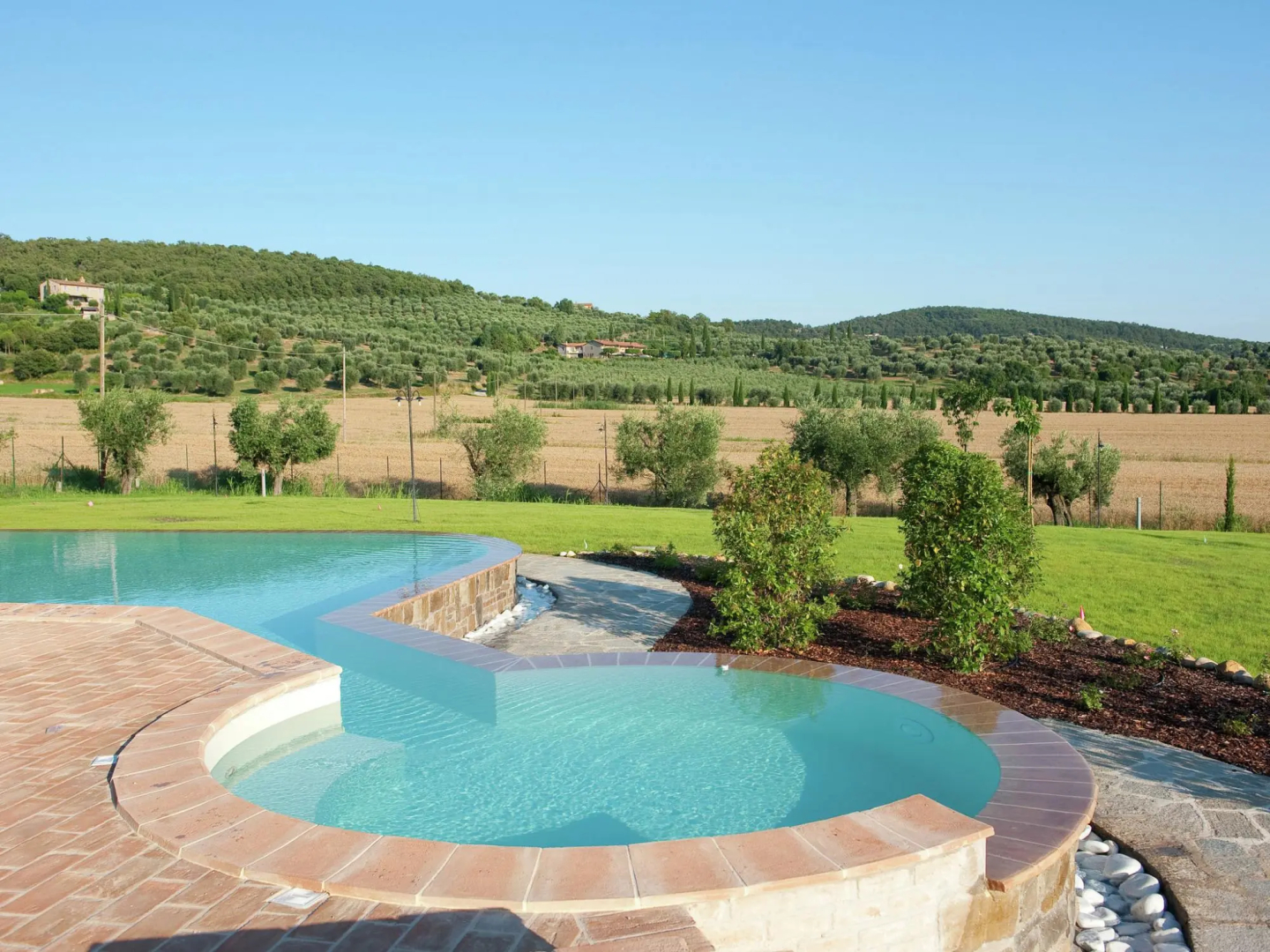 Apartment in Monte del Lago Near Lake Trasimeno