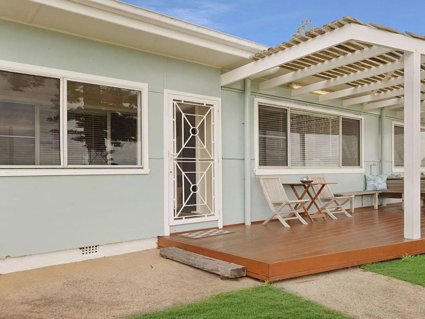 Ocean Blue Apartment One - oceanfront apartment