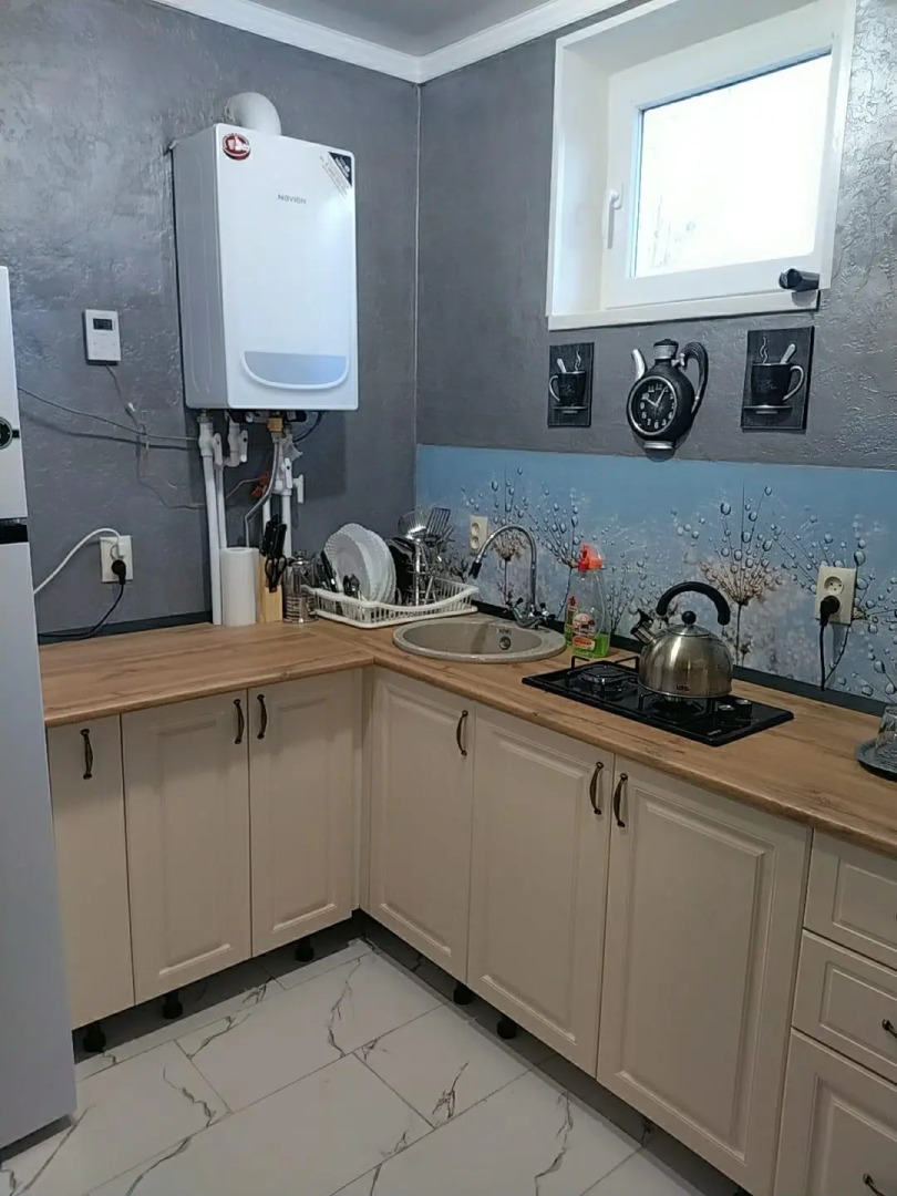 Семейный дом у подножия горы Медовая