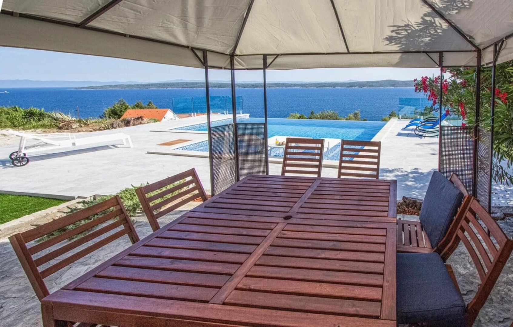 Amazing Home in Zavala With 3 Bedrooms, Wifi and Outdoor Swimming Pool