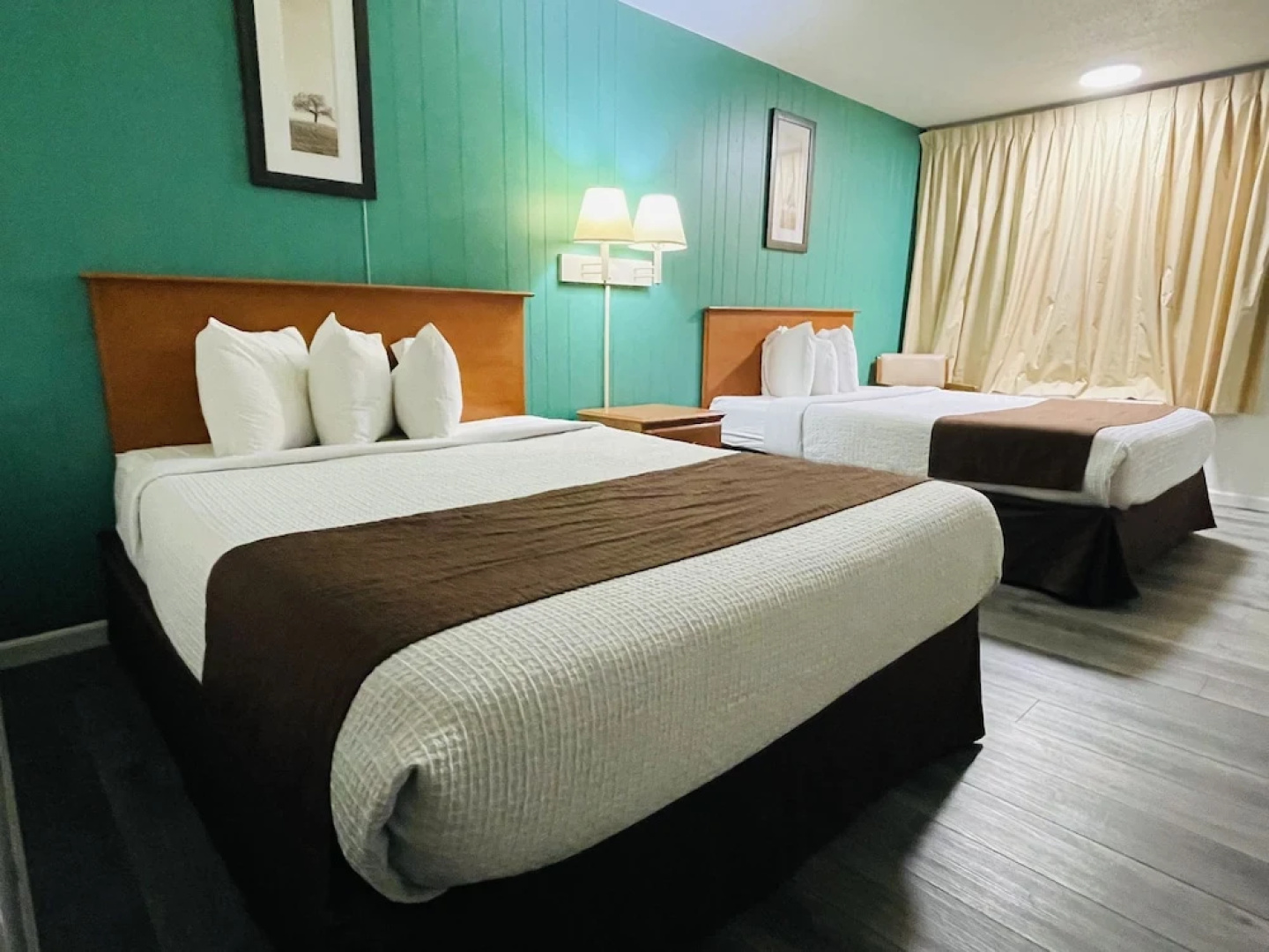 Sparta Inn