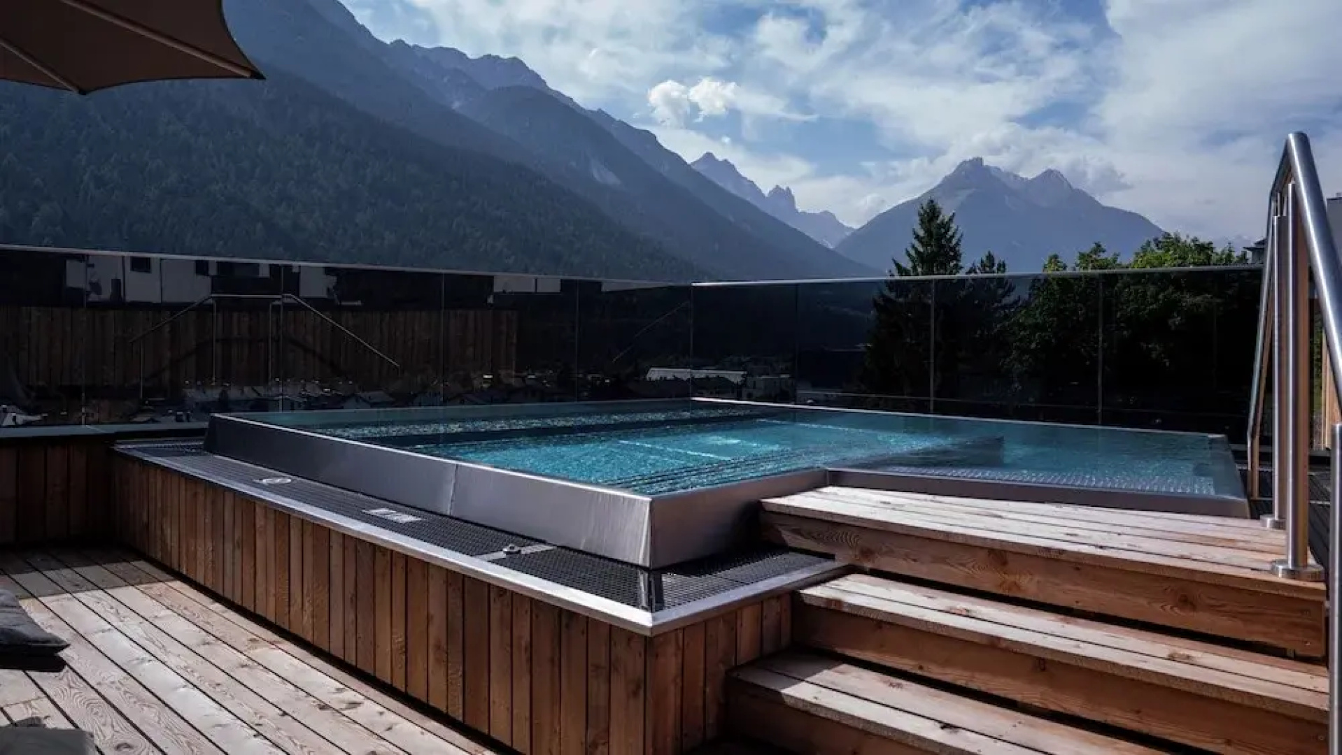 Lärchenlodge SkySpa und Rooftop Pool