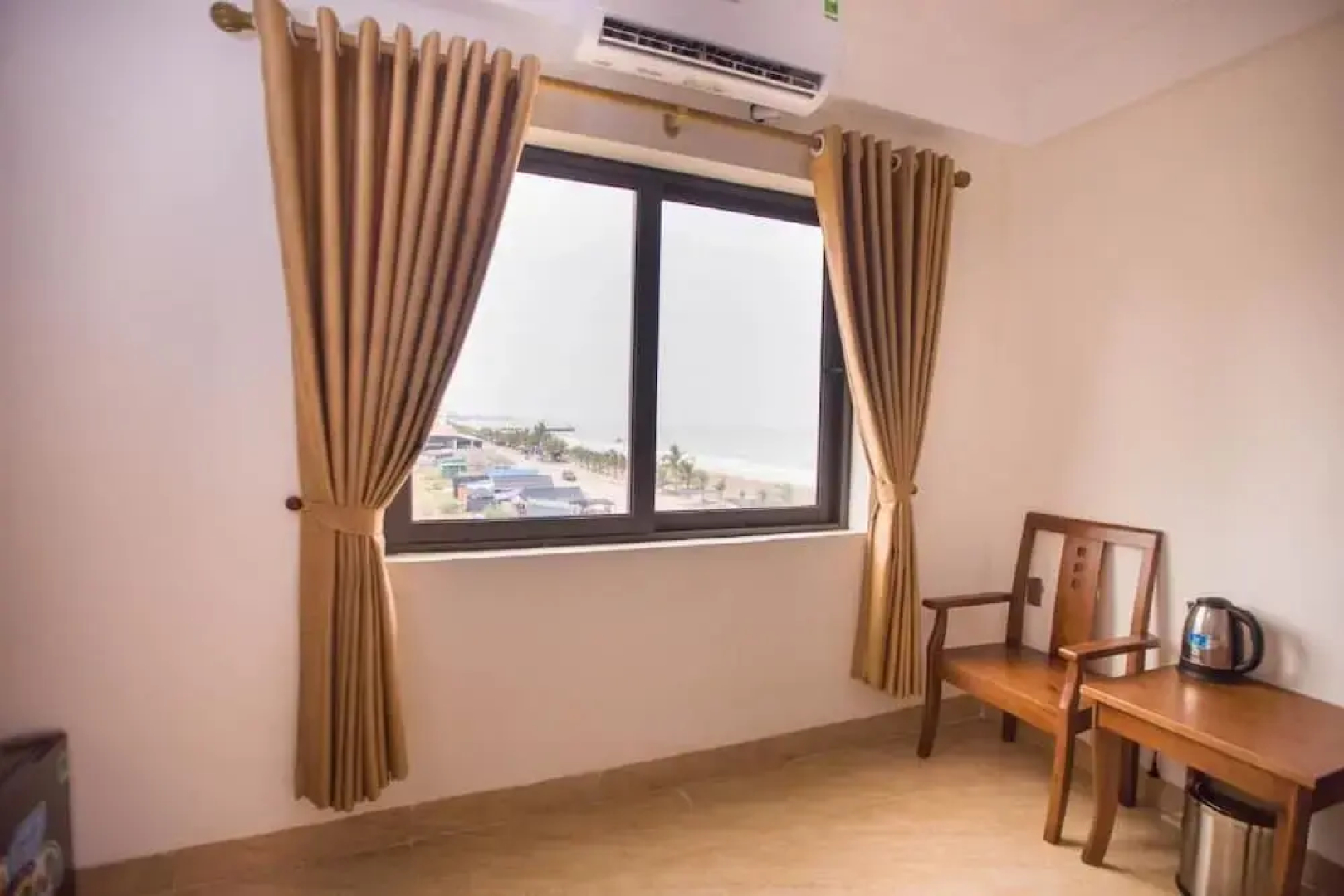 Tu Phuong Hotel TH by Bay Luxury