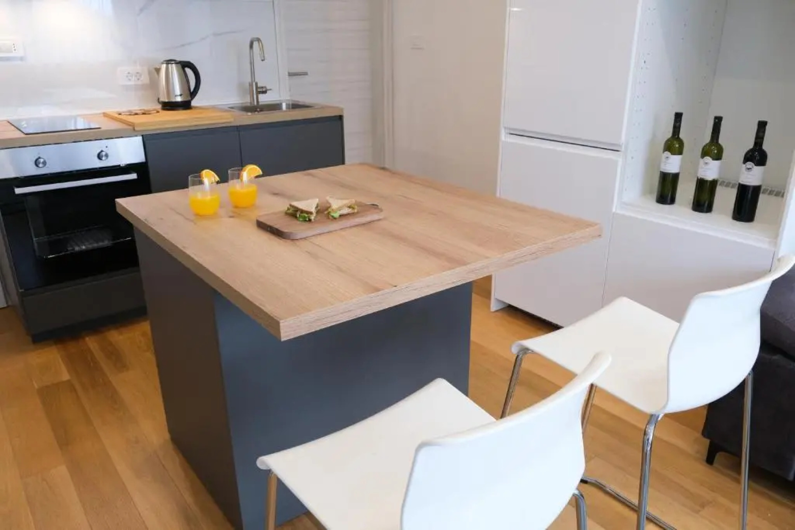 Apartman Leona 4*, Kantrida
