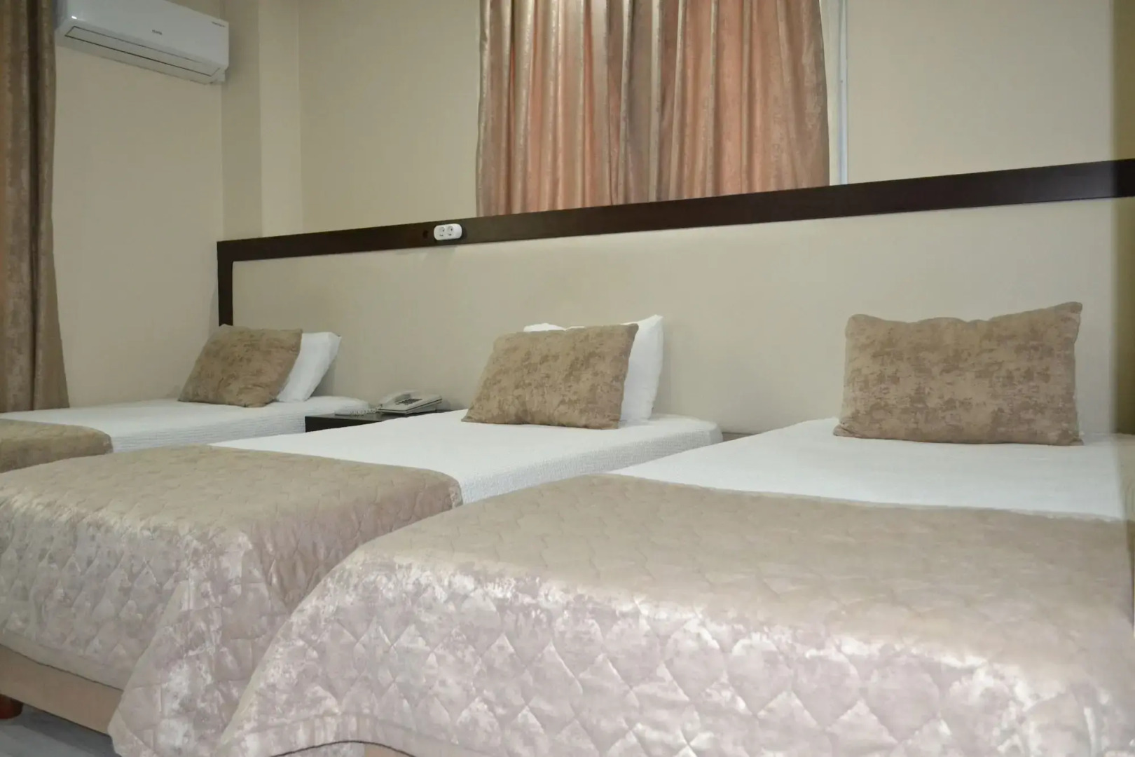 Adana Kucuksaat Hotel