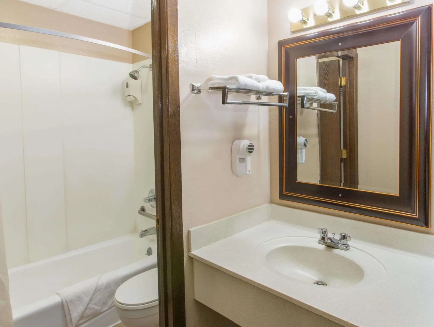 Travelodge by Wyndham Denison