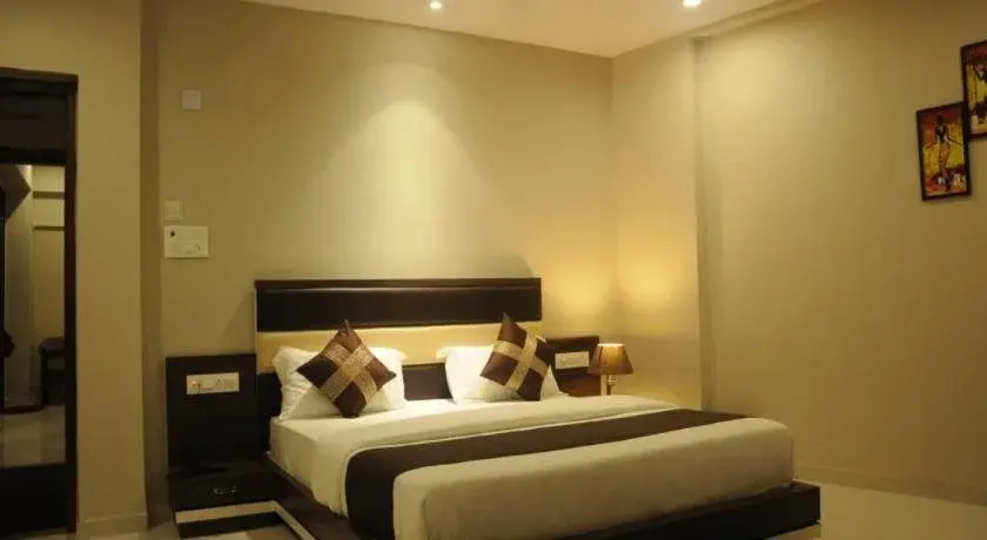 VITS Aradhana Auberge