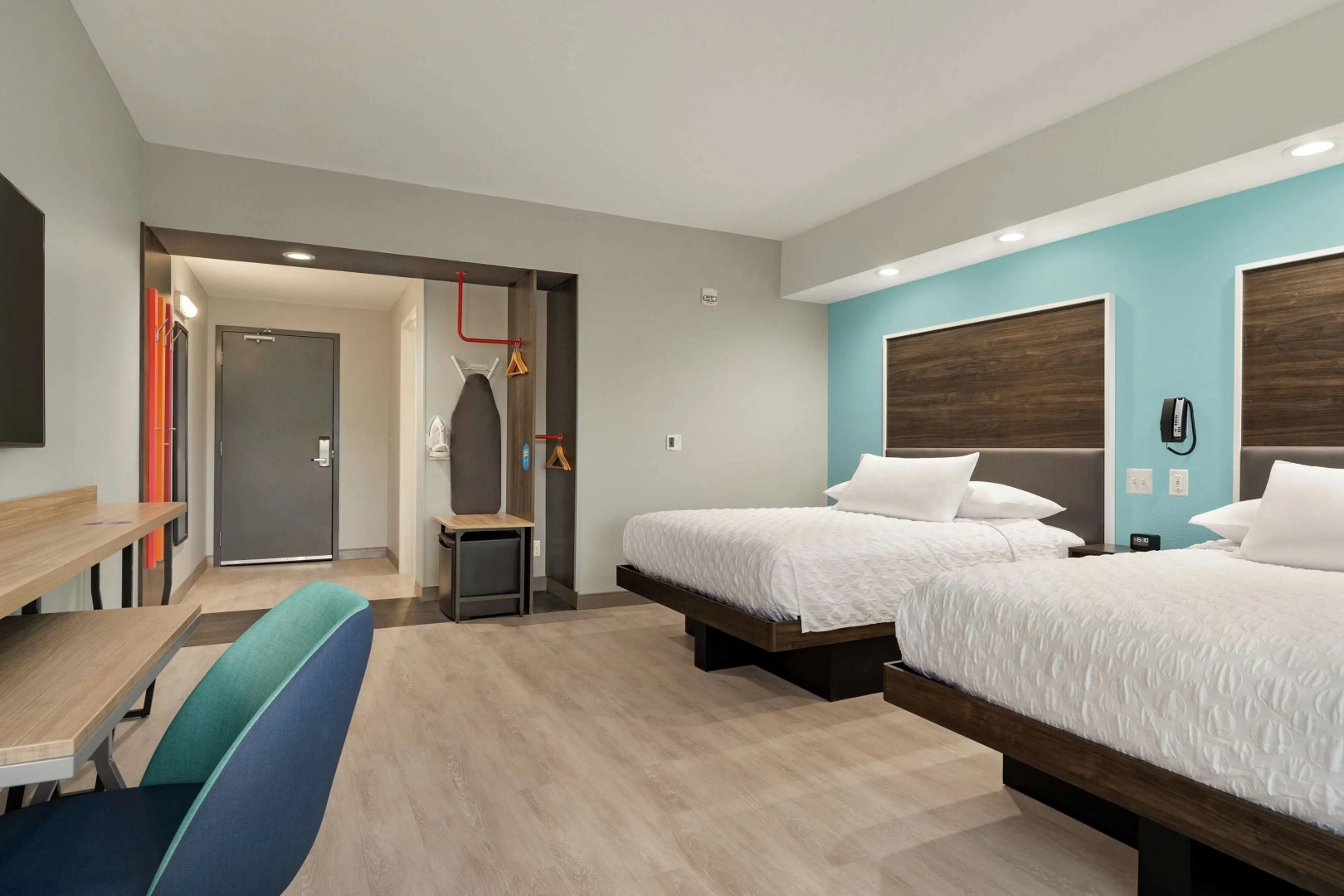 Tru by Hilton Florence I-95