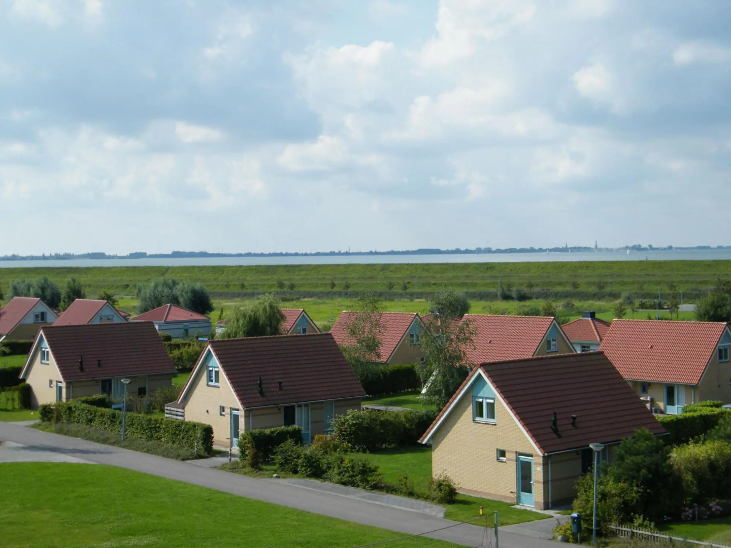 Detached House With Sauna and Whirlpool From Hoorn