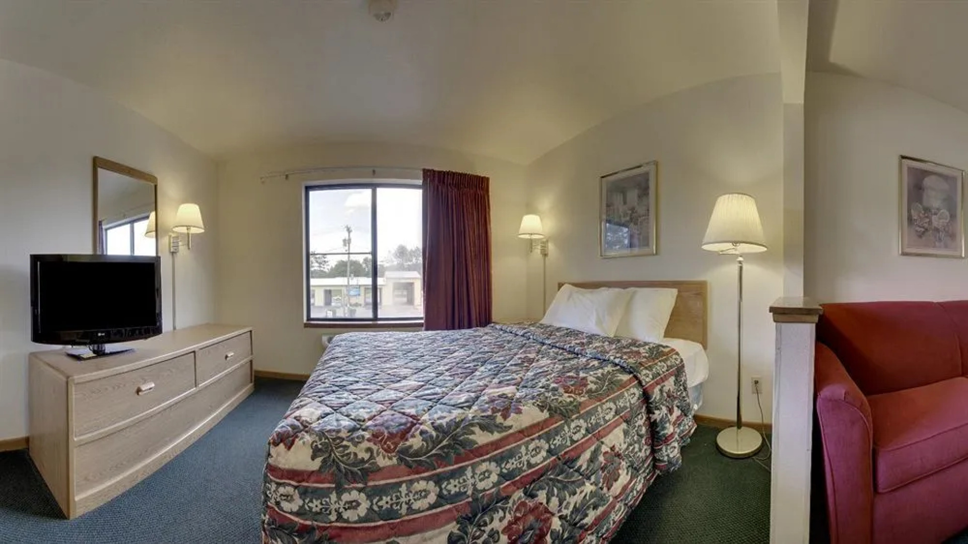 Super 8 Motel - Shawano