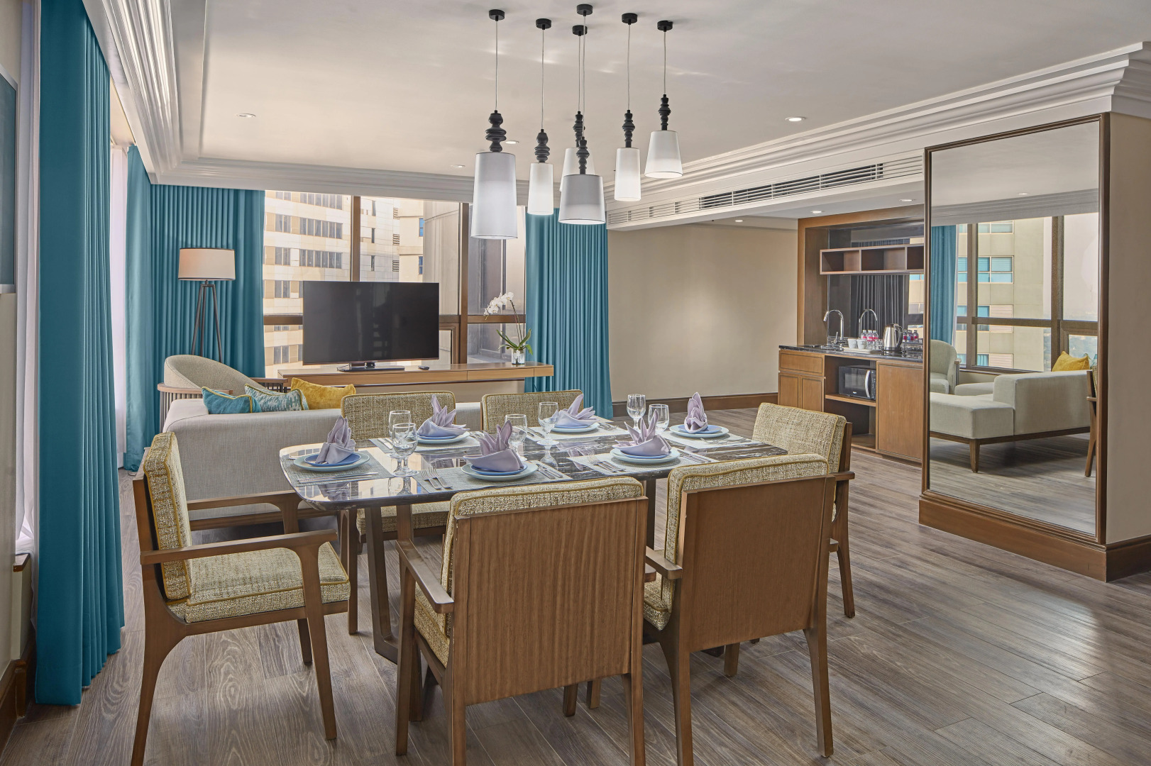 Holiday Inn & Suites Manila Galleria by IHG