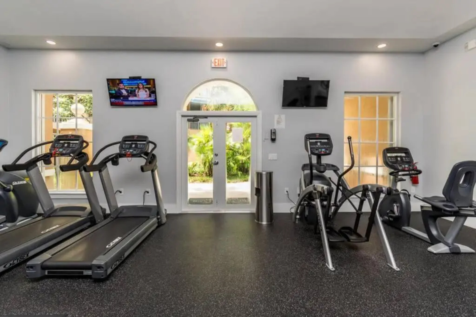Yacht Club at Aventura Lux 2 Bed 2 Bath Brand New 2021