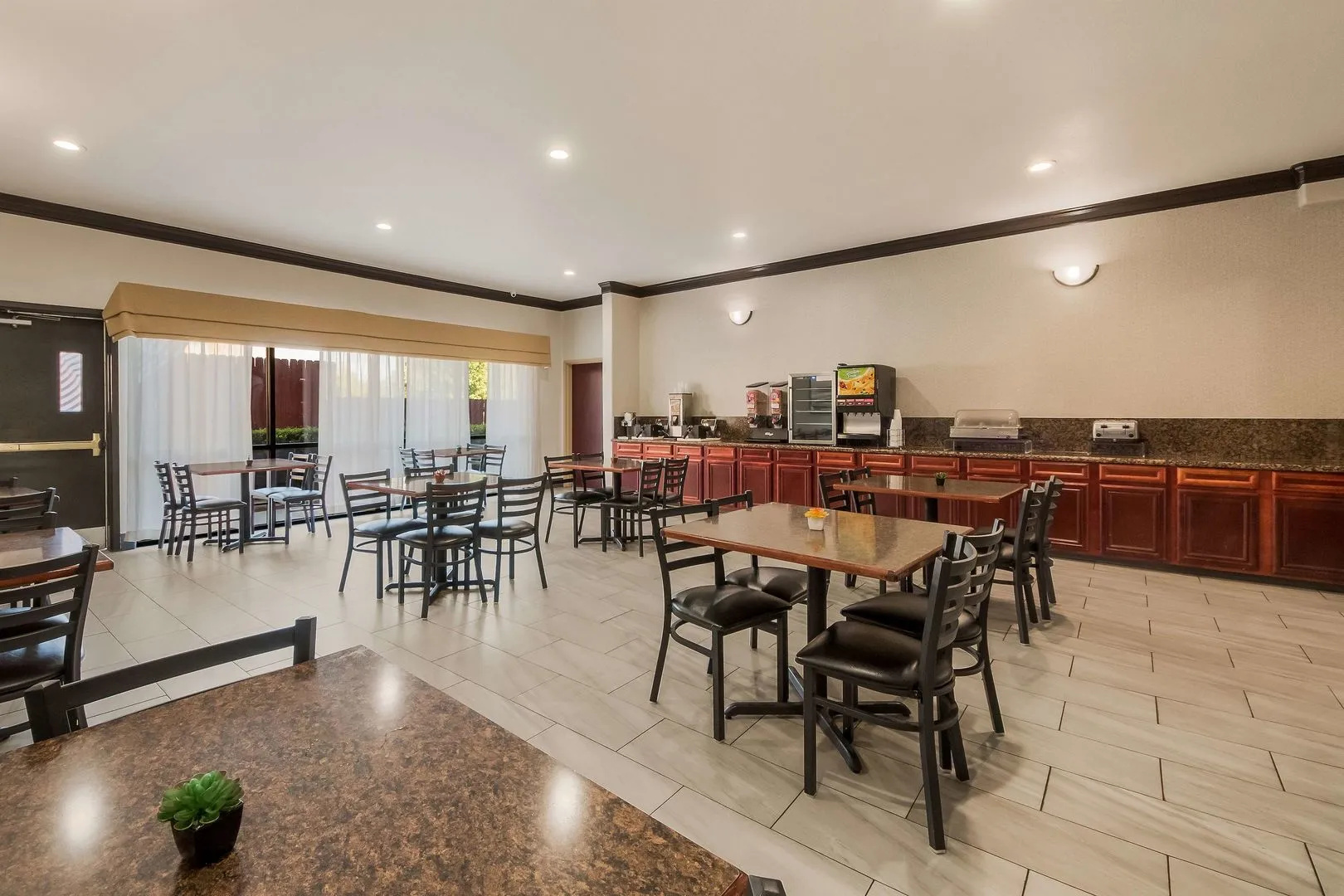 Best Western Sea World/Lackland AFB NW Hotel & Suites