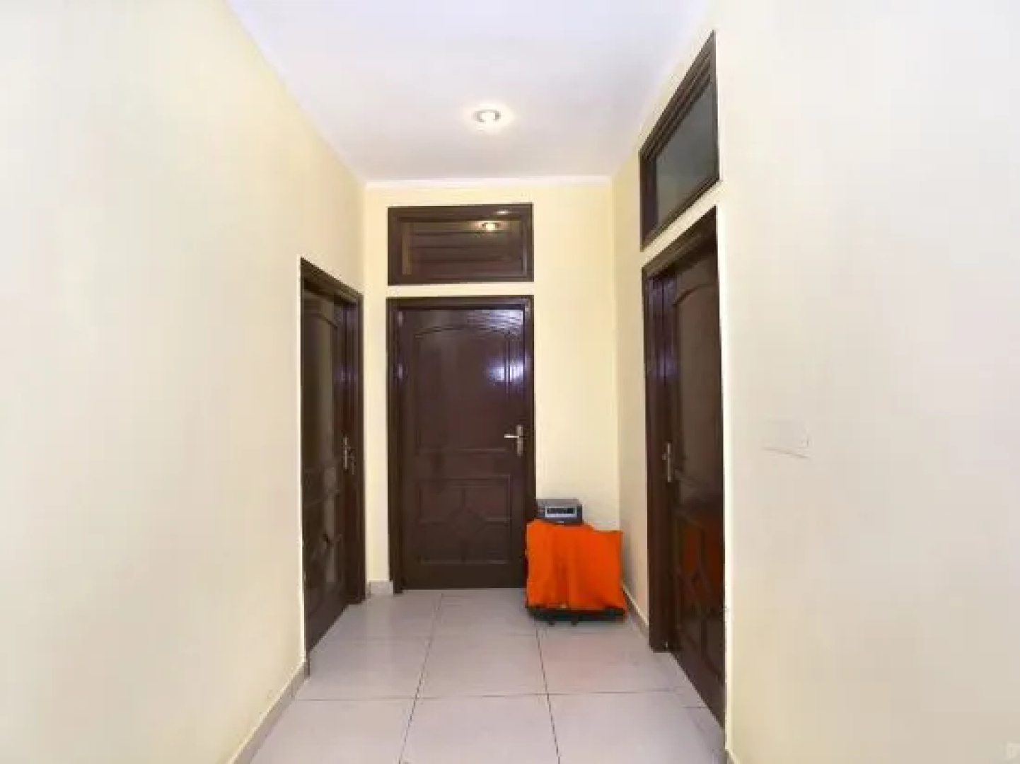 OYO 19765 Royal Guest House
