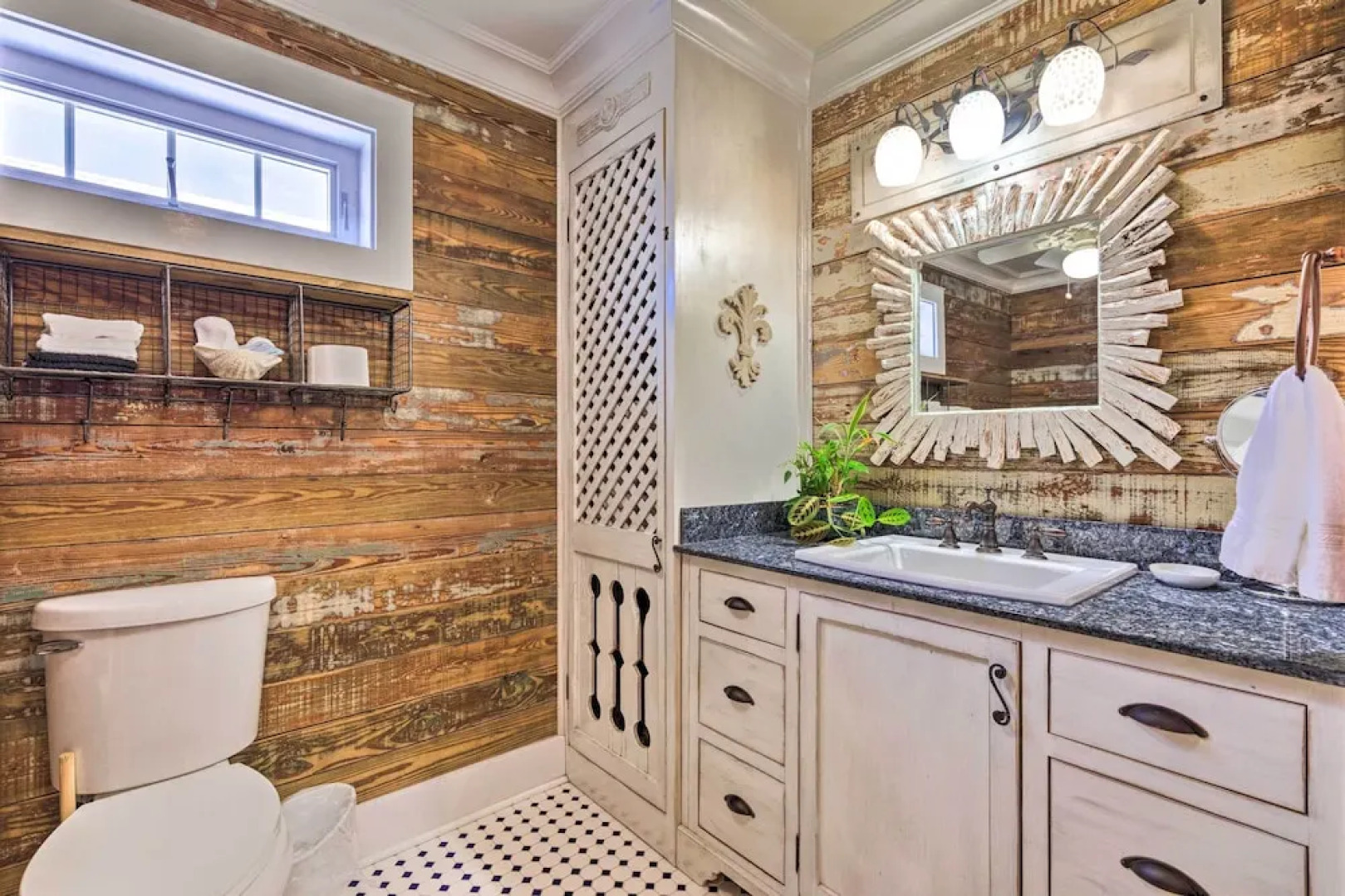 Cottage w/ Porch - 3 Min Walk to Bay St Louis