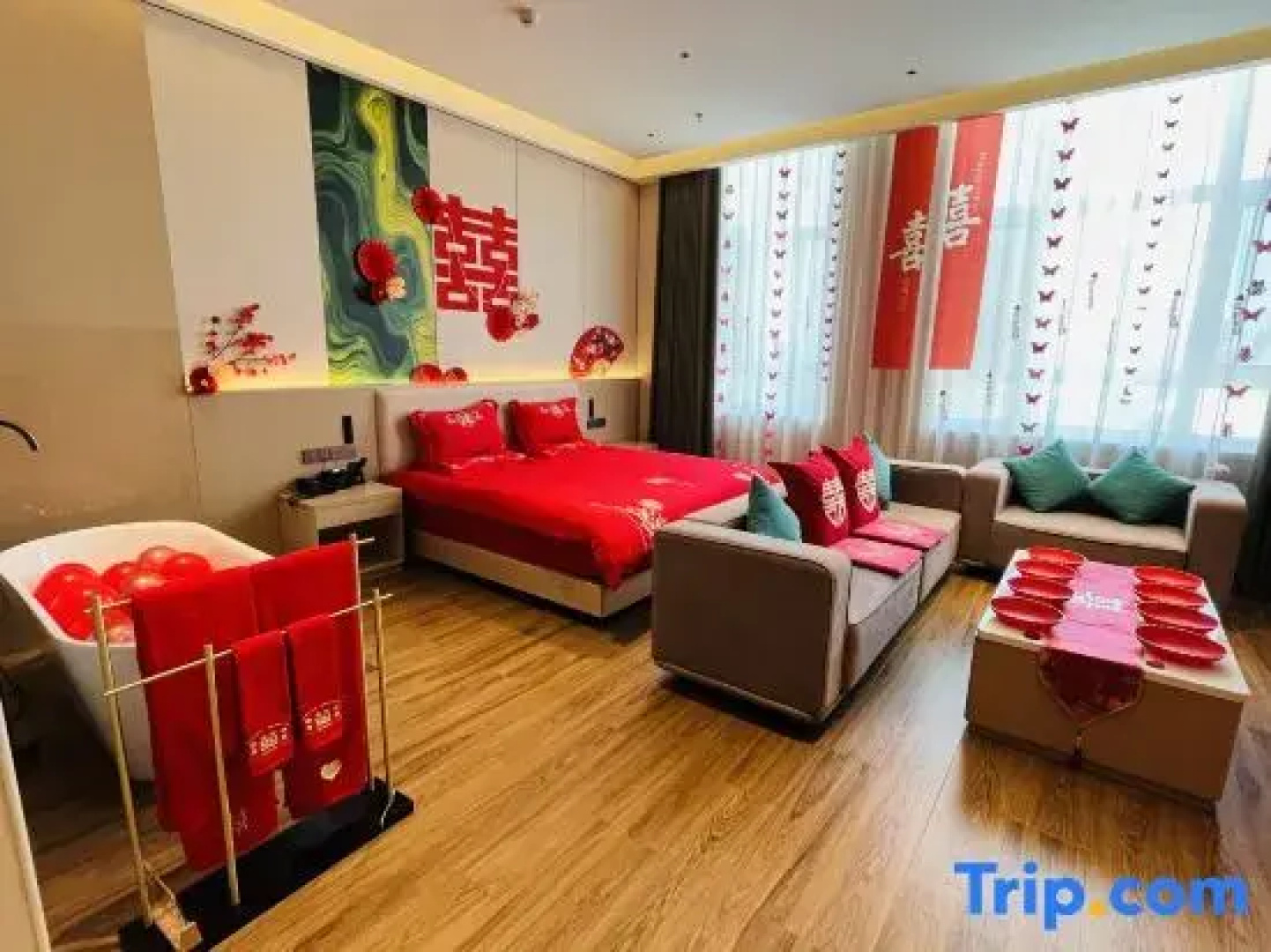 Qiji Hotel (Haicheng Development Zone Experimental School Branch)