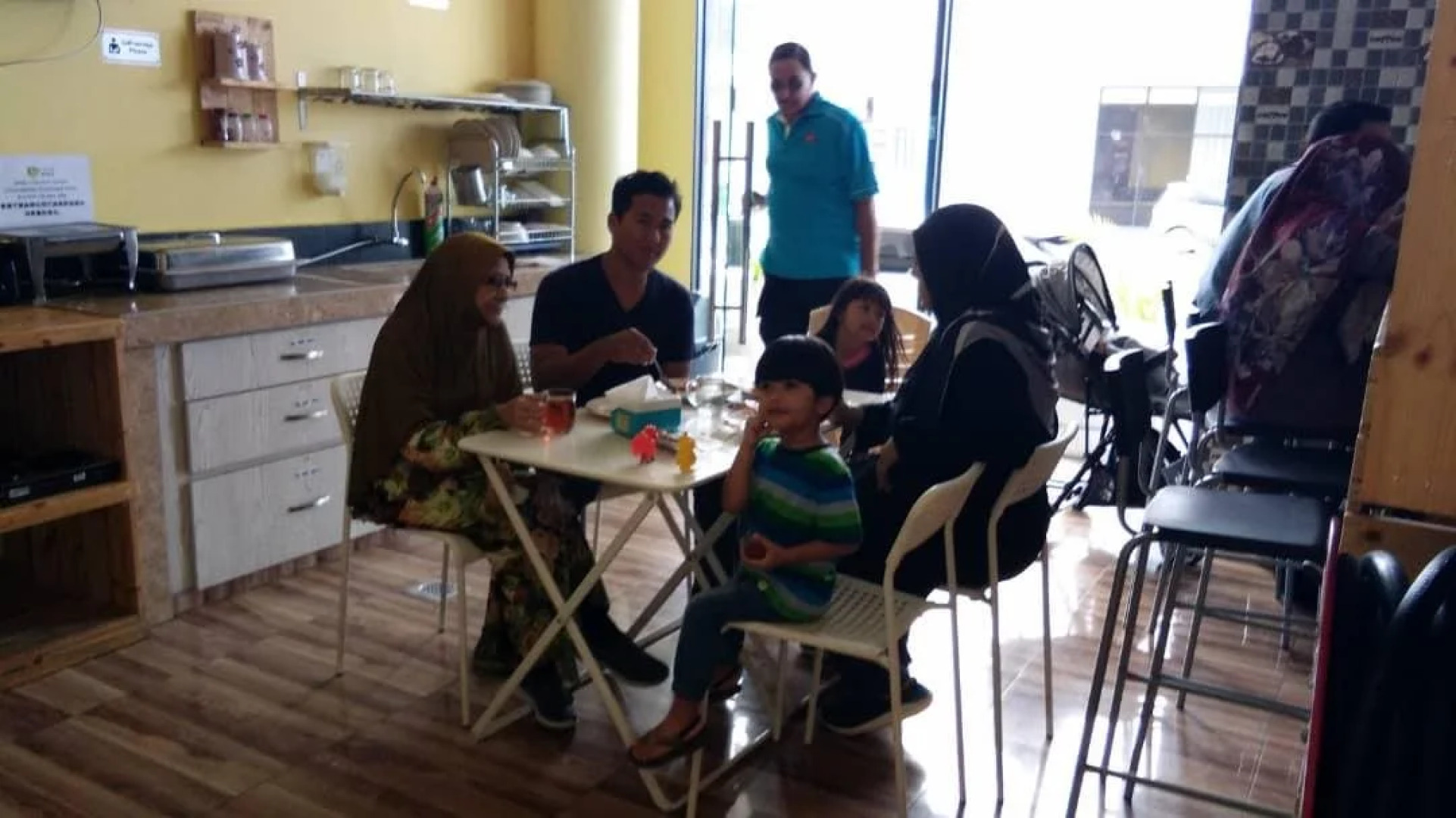 Hotel Zamburger Kota Warisan