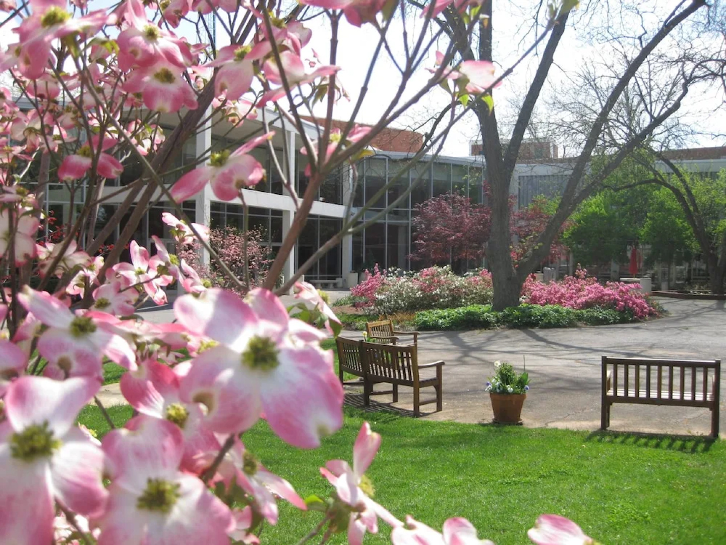 The University of Georgia Center for Continuing Education & Hotel