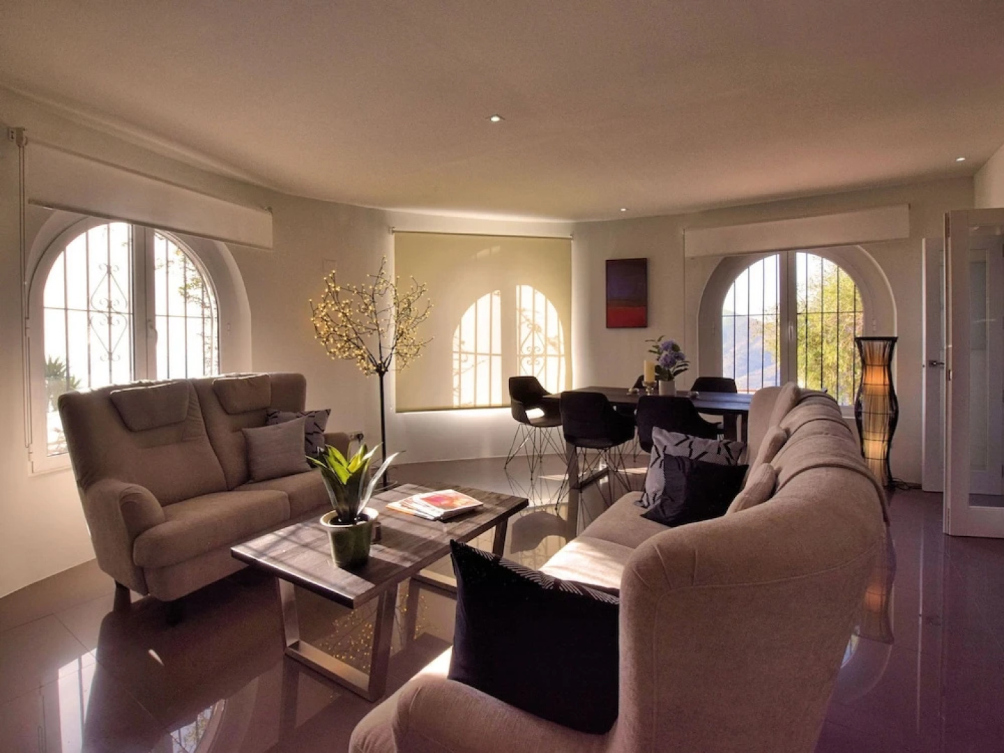 Graceful Villa in Sayalonga with Swimming Pool