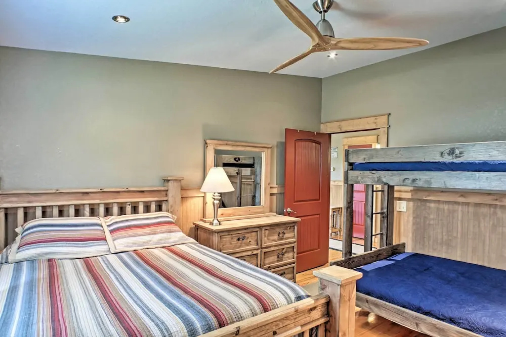 Guntersville Cabin w/ Lake Views!