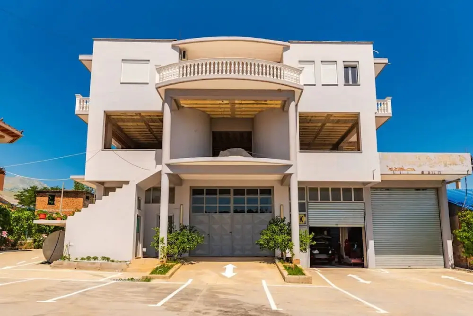 Hometown Apartment 2