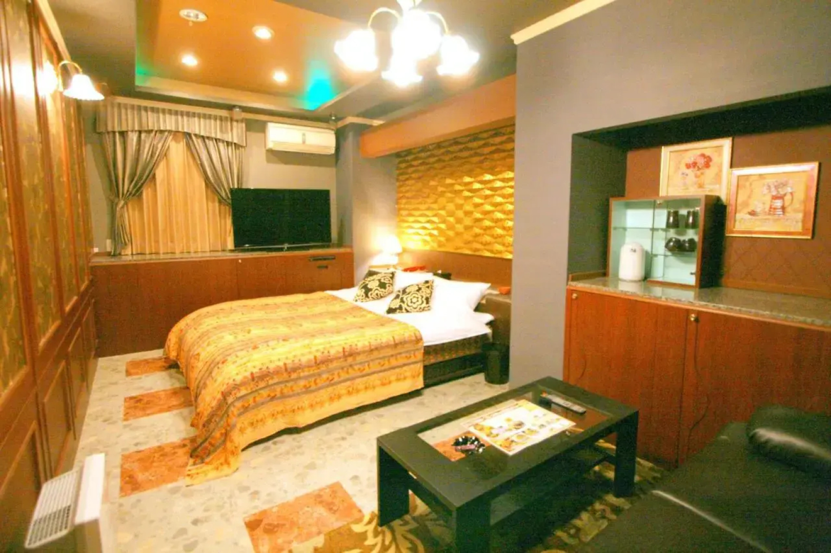 Sari Resort Kawanishi -Adults Only