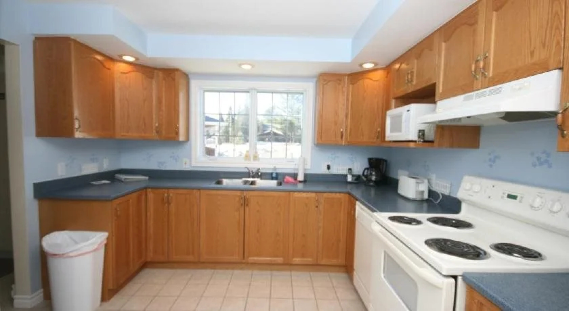 Spruce Lodge Bed & Breakfast & Guest Cottage