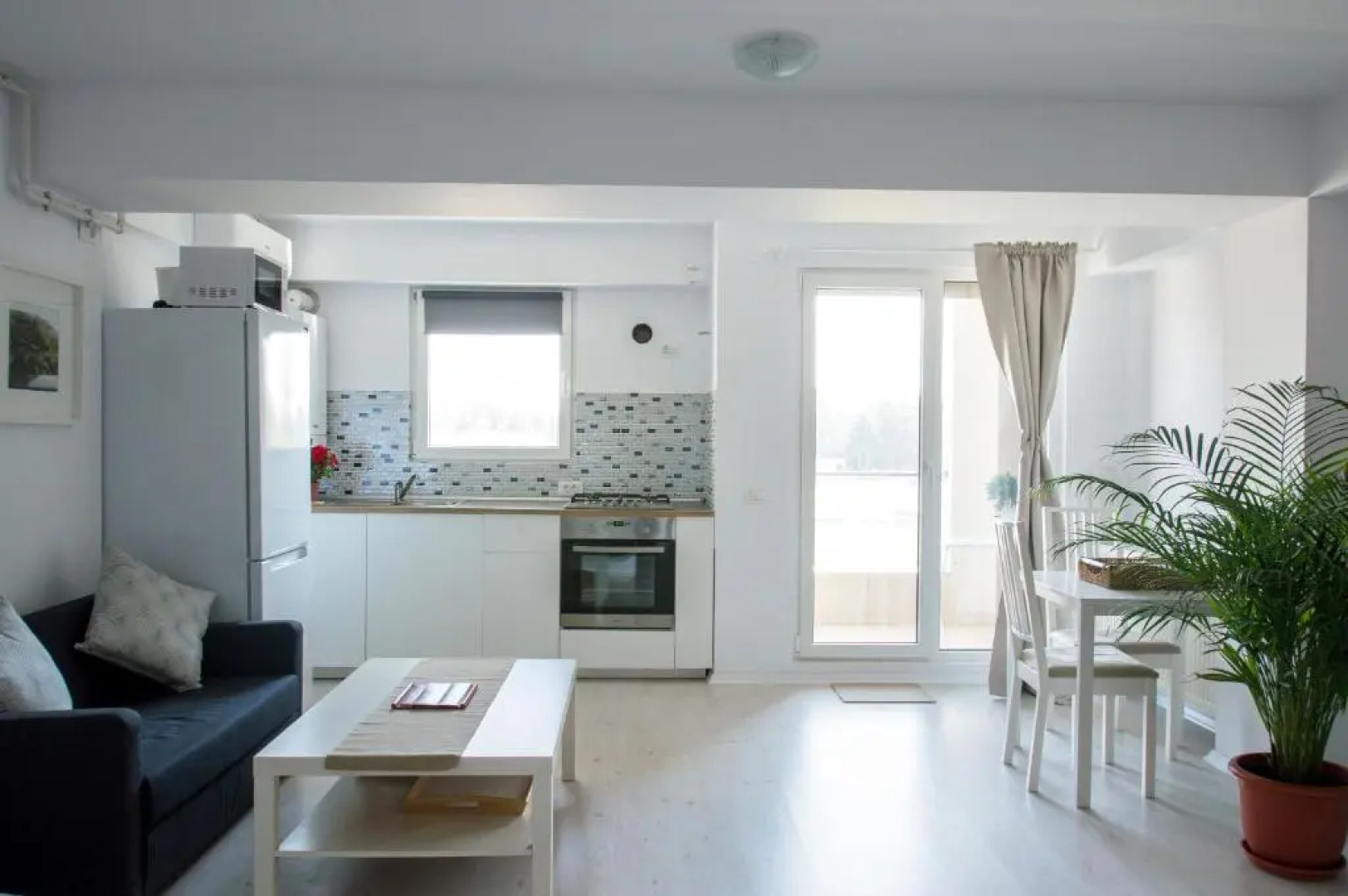 Airport Residence - Across from Otopeni Airport