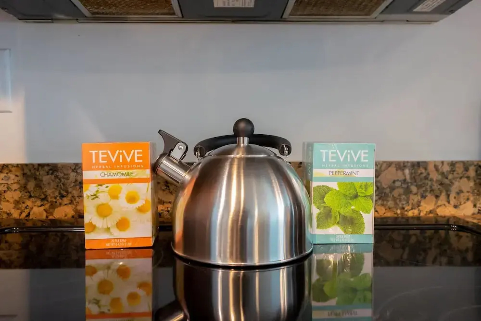 314s Nautical Beach Suite - 2 Beds!, Pools, Jacuzzi, Beach, Shops & Dog Friendly