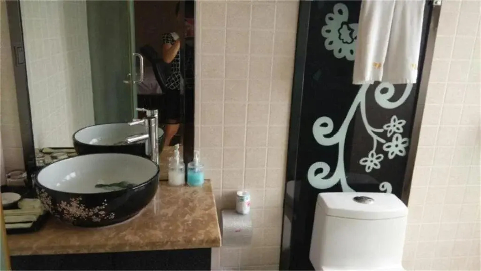 Yinxiang Business Inn