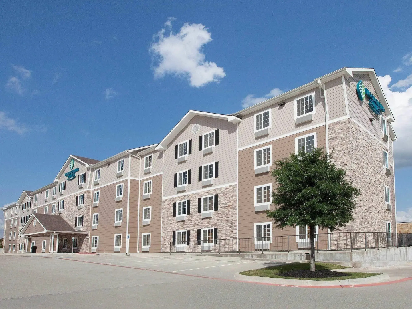 WoodSpring Suites College Station