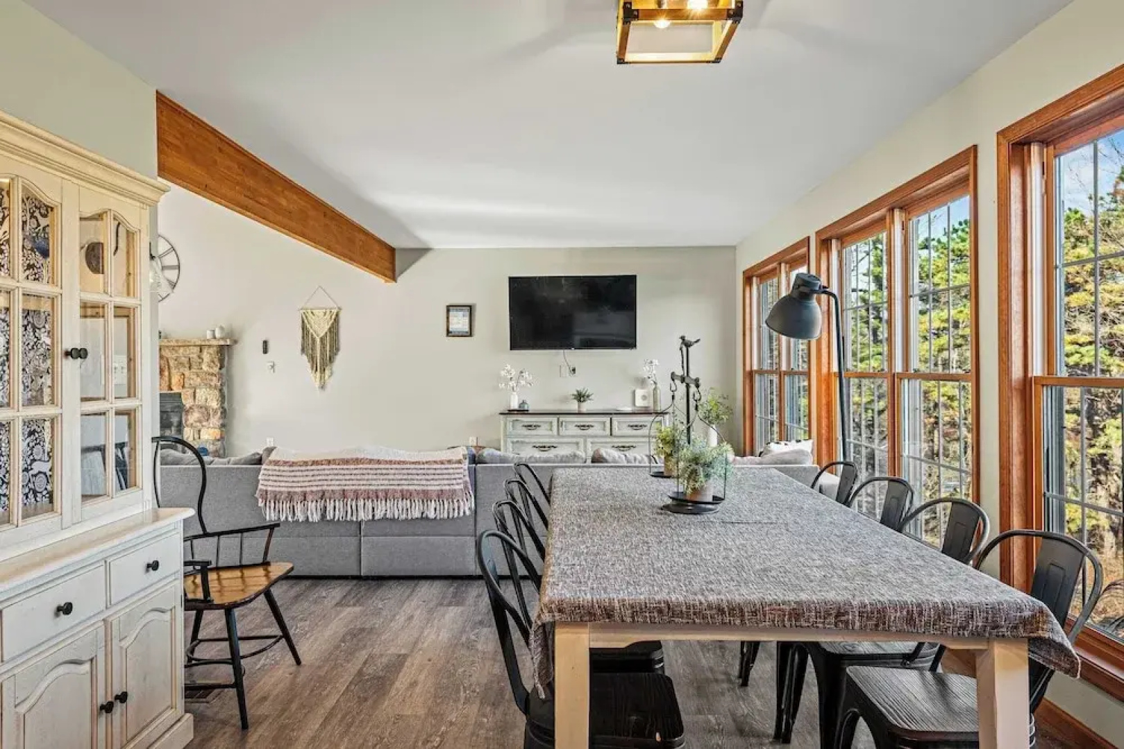 Laker's Pointe by Avantstay Lakefront Private Peninsula Hot Tub, Game Room