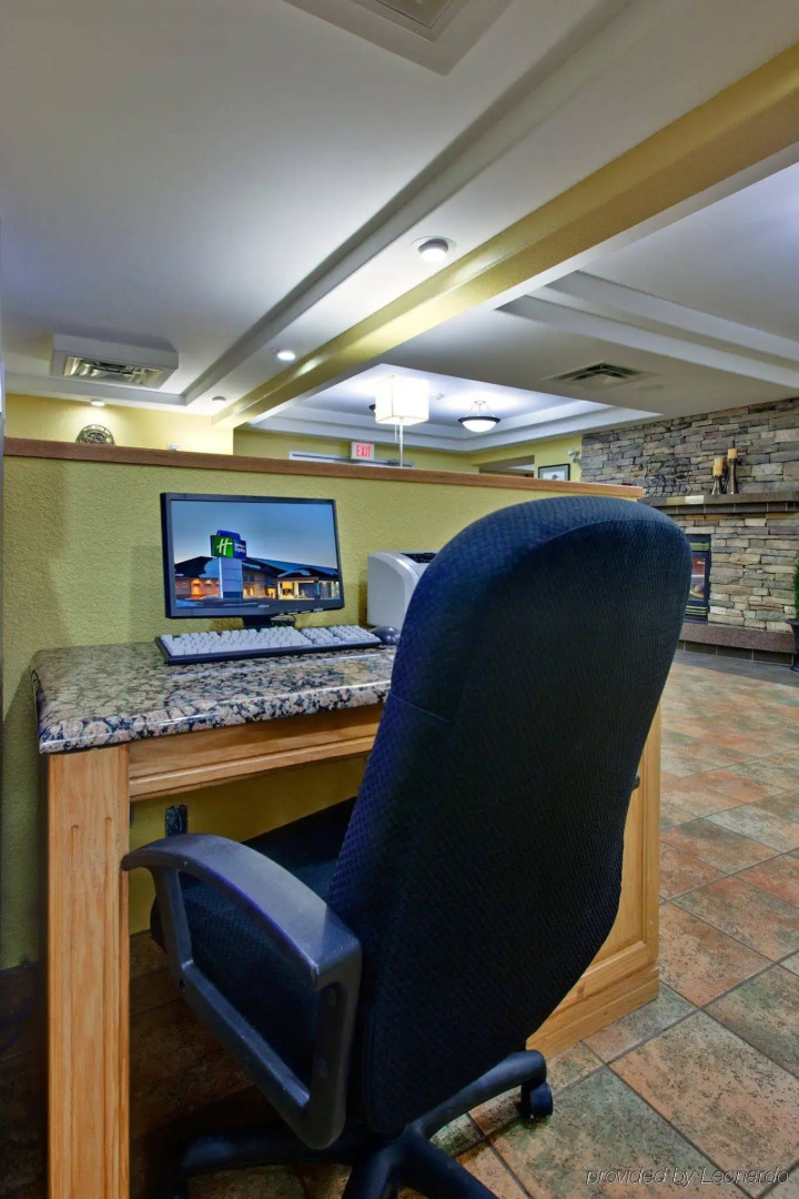 Holiday Inn Express by IHG