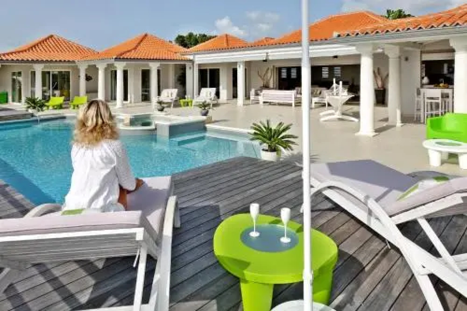 Seafacing Villas Apartments Rentals