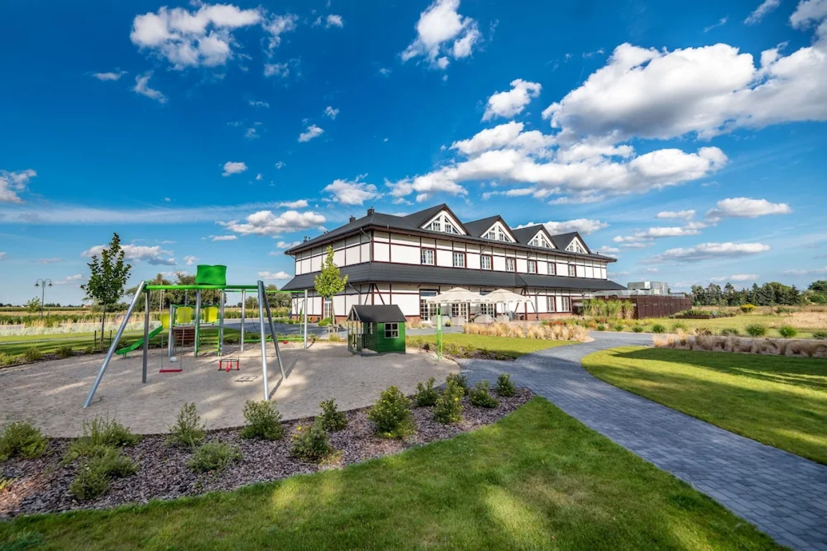 Sezony. Restauracja i Hotel